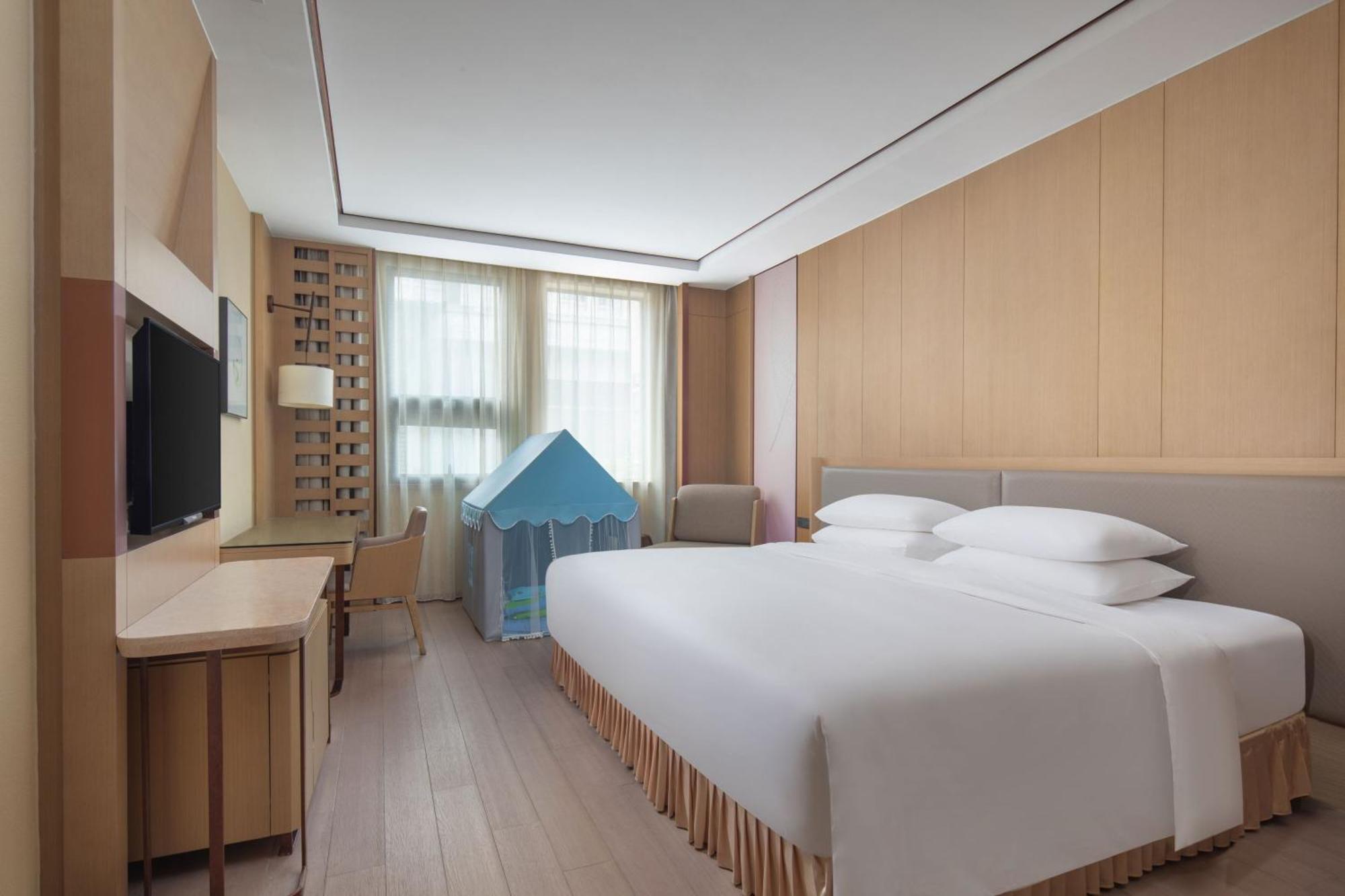 Courtyard By Marriott Shanghai International Tourism And Resorts Zone Екстериор снимка